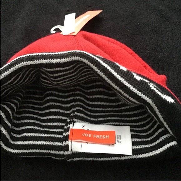 ✅ X2 BRAND NEW WITH TAG Canada Maple Leaf Red Reversible Winter Hat/Toques/Tuque - Picture 9 of 11